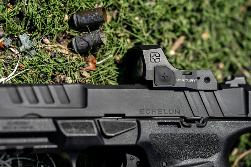 MERCURY Reflex Sight mounted on platform with crisp focus and natural lighting